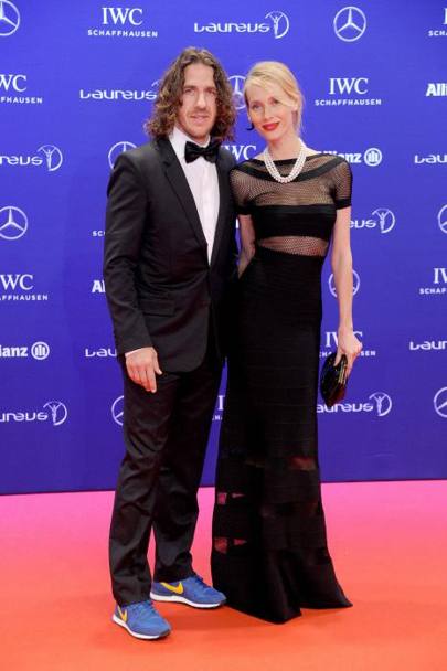 Carles Puyol con la fidanzata Vanessa Lorenzo. (Olycom)
